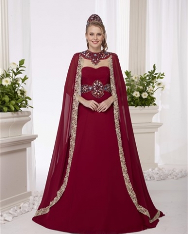 Kemer Detaylı Pelerin Kaftan