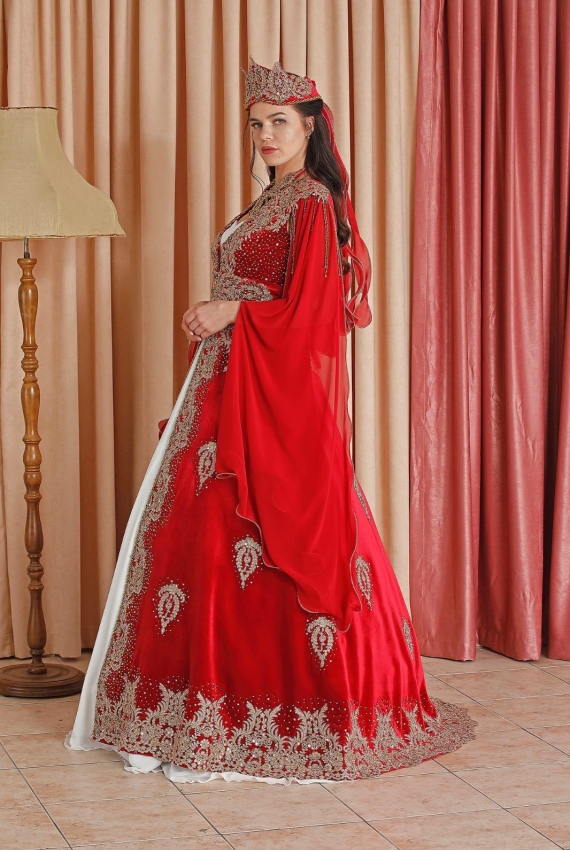 Kiralık Kırmızı Büyük Beden Bindallı 54 - 60 Beden Kiralık Kırmızı Büyük Beden Bindallı 54 - 60 Beden